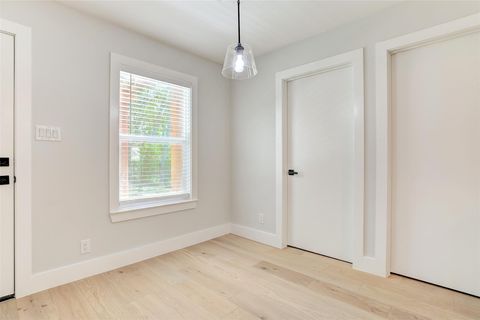 Tiny photo for 5813 Breezewood DR, Austin, TX 78745 (MLS # 6552578)