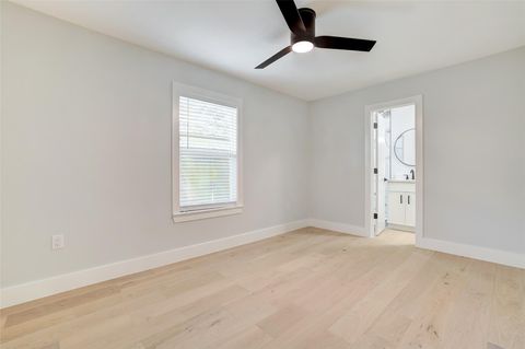 Tiny photo for 5813 Breezewood DR, Austin, TX 78745 (MLS # 6552578)