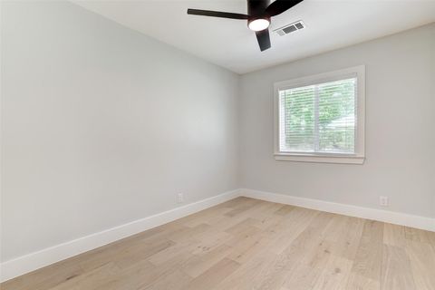 Tiny photo for 5813 Breezewood DR, Austin, TX 78745 (MLS # 6552578)