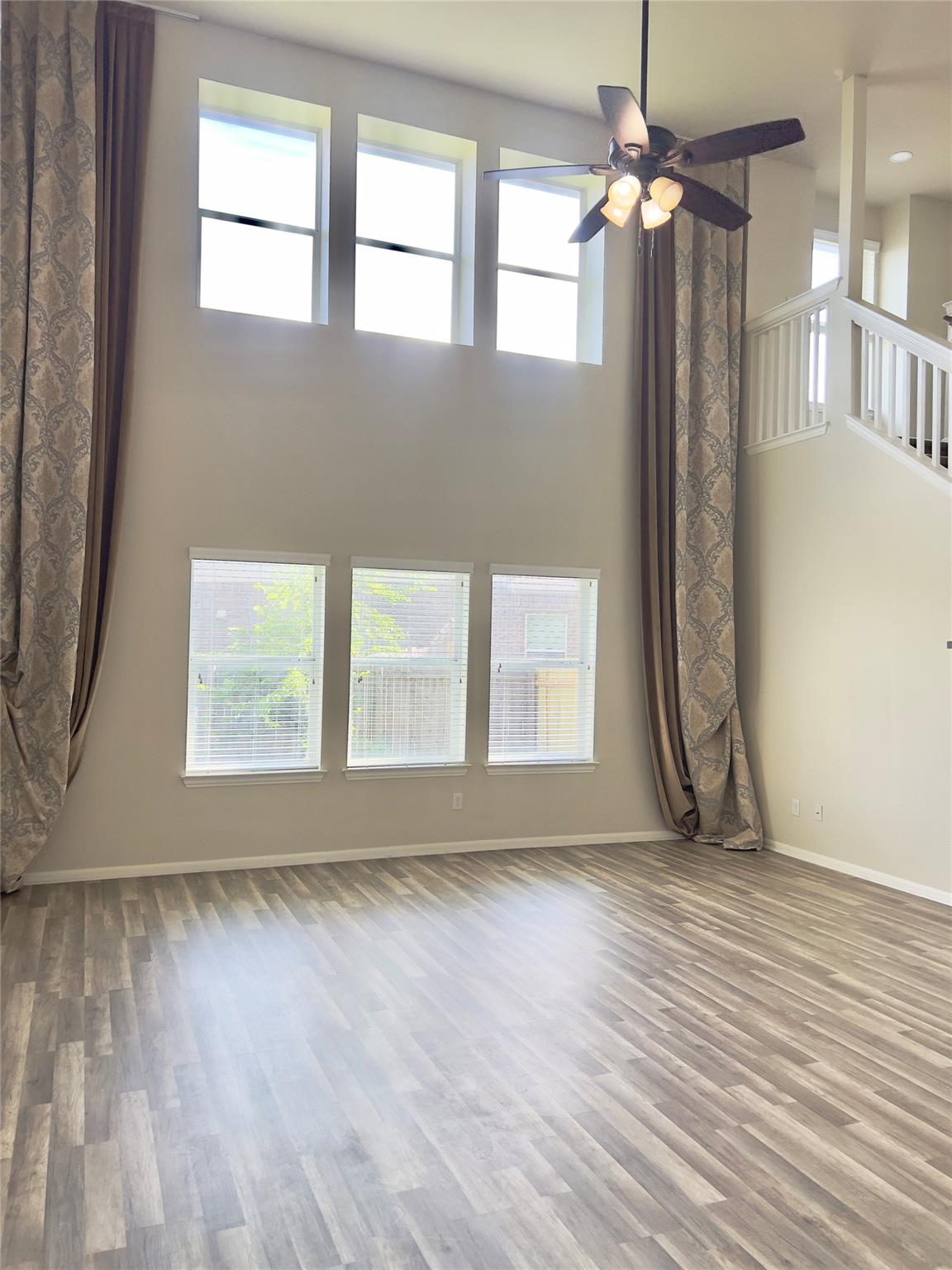 1060 Zeus CIR