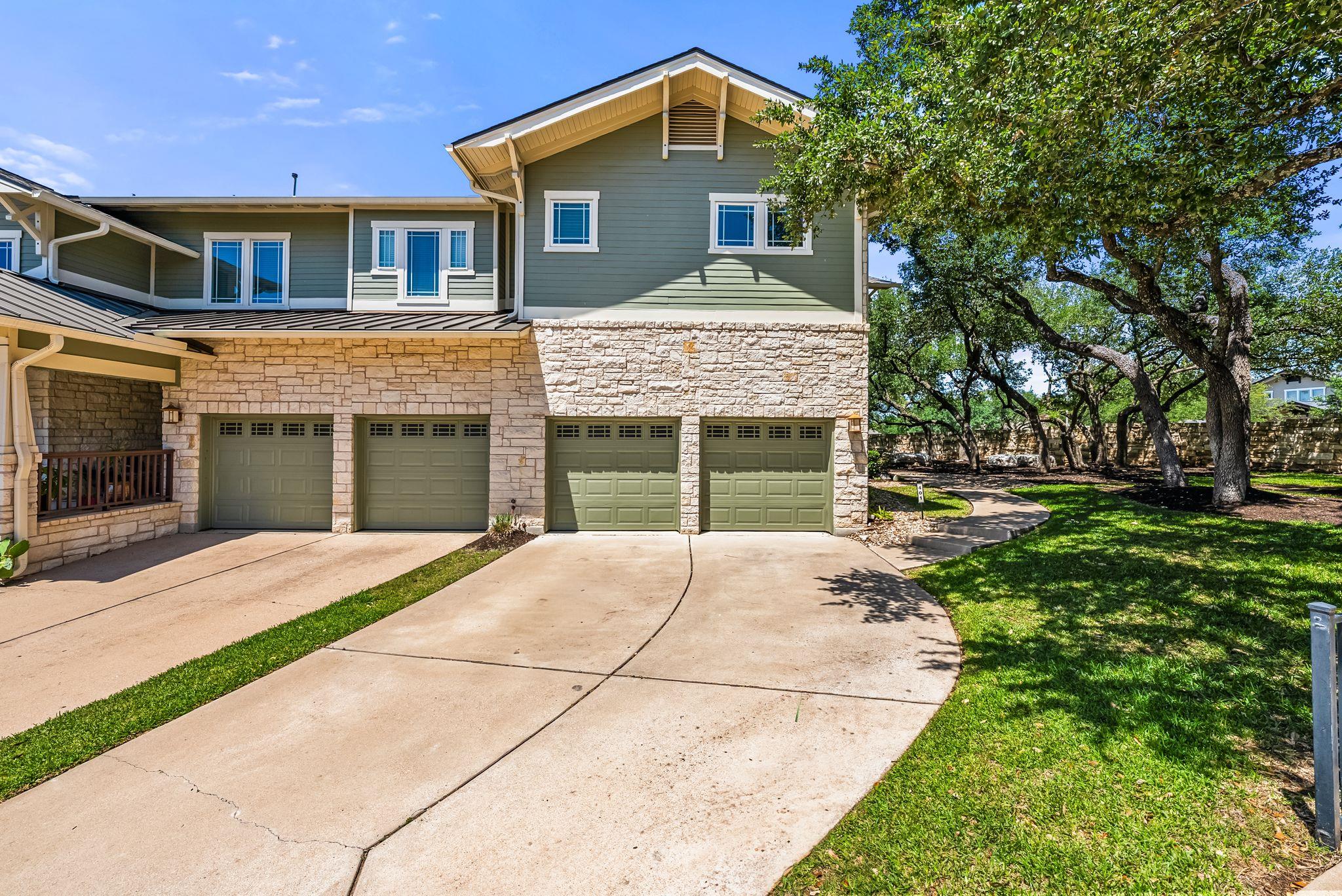 2930 Grand Oaks LOOP 401