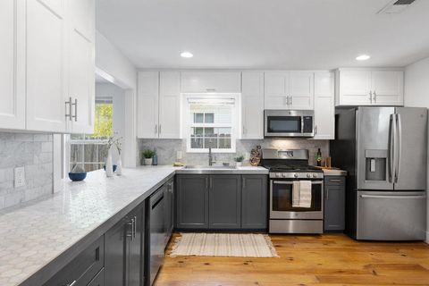 Tiny photo for 4709 Mount Vernon DR, Austin, TX 78745 (MLS # 3487650)