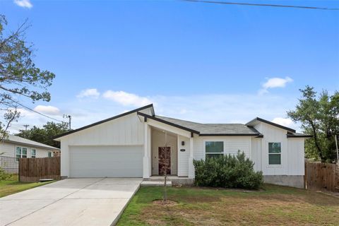 A home in Lago Vista