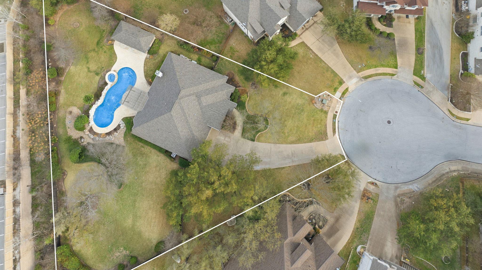 2400 Vestavia Ridge LN