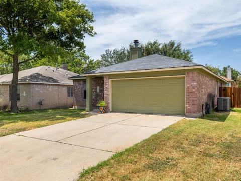 Tiny photo for 1104 Laurelleaf DR, Pflugerville, TX 78660 (MLS # 2332645)