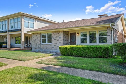 Photo of 11129 Pinehurst DR #C, Austin, TX 78747 (MLS # 5009662)
