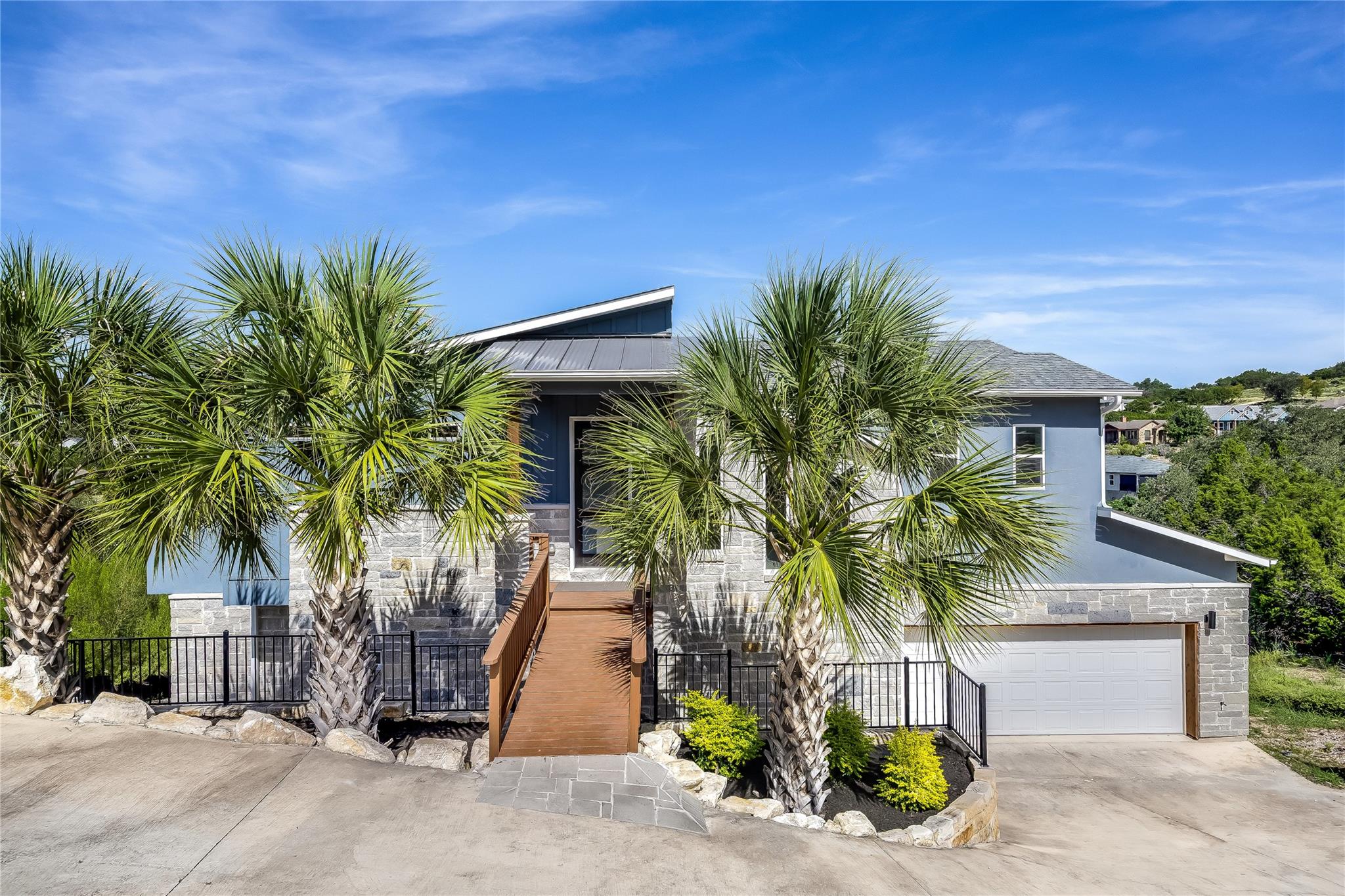 3422 Congress Ave