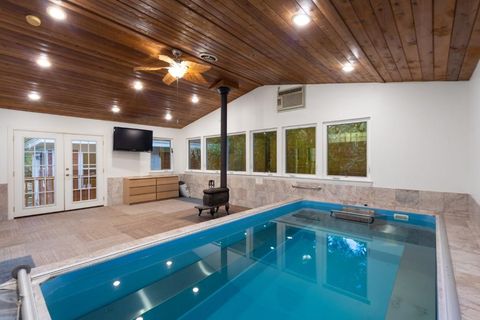 Photo of 1212 Bentwood RD, Austin, TX 78722 (MLS # 1256501)