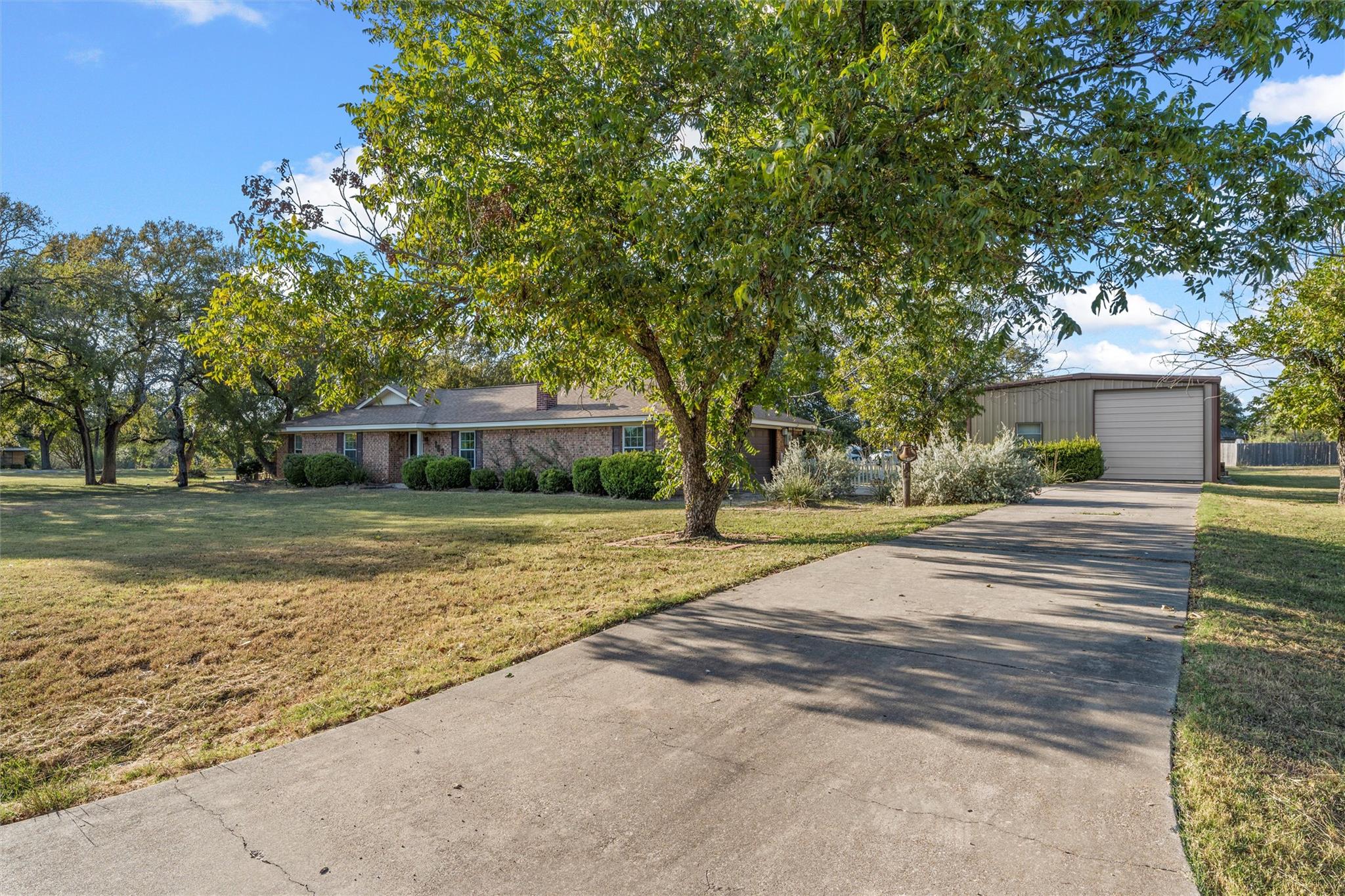 103 Spring Lake DR