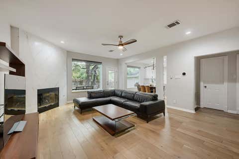 Tiny photo for 6426 Ira Ingram DR, Austin, TX 78749 (MLS # 6476103)
