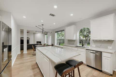 Tiny photo for 6426 Ira Ingram DR, Austin, TX 78749 (MLS # 6476103)