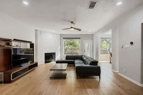 Tiny photo for 6426 Ira Ingram DR, Austin, TX 78749 (MLS # 6476103)