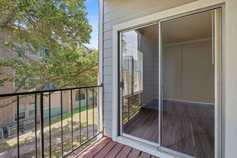 Tiny photo for 12166 Metric BLVD #219, Austin, TX 78758 (MLS # 3879106)