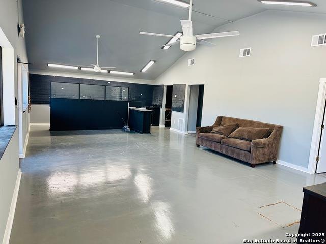 212 Rosewood
