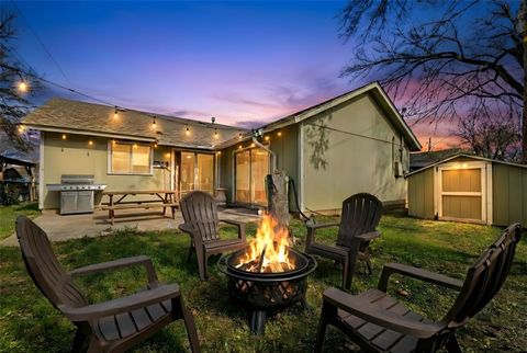 Photo of 6305 Thurgood Ave, Austin, TX 78721 (MLS # 5969872)