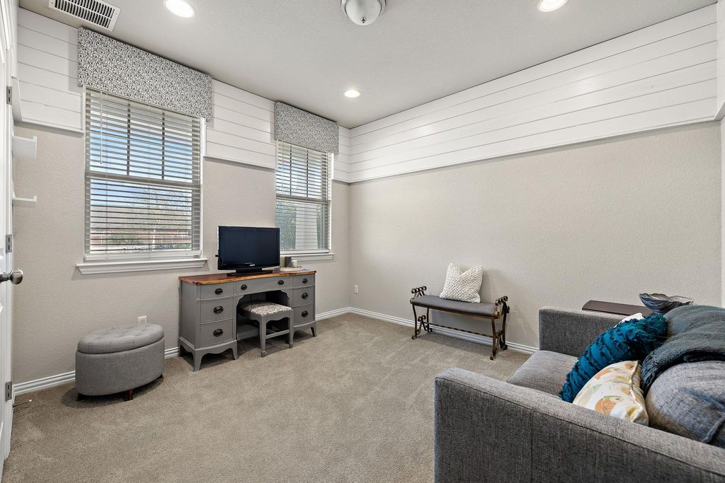 Photo of 202 Simmental LOOP, Hutto, TX 78634 (MLS # 1919124)