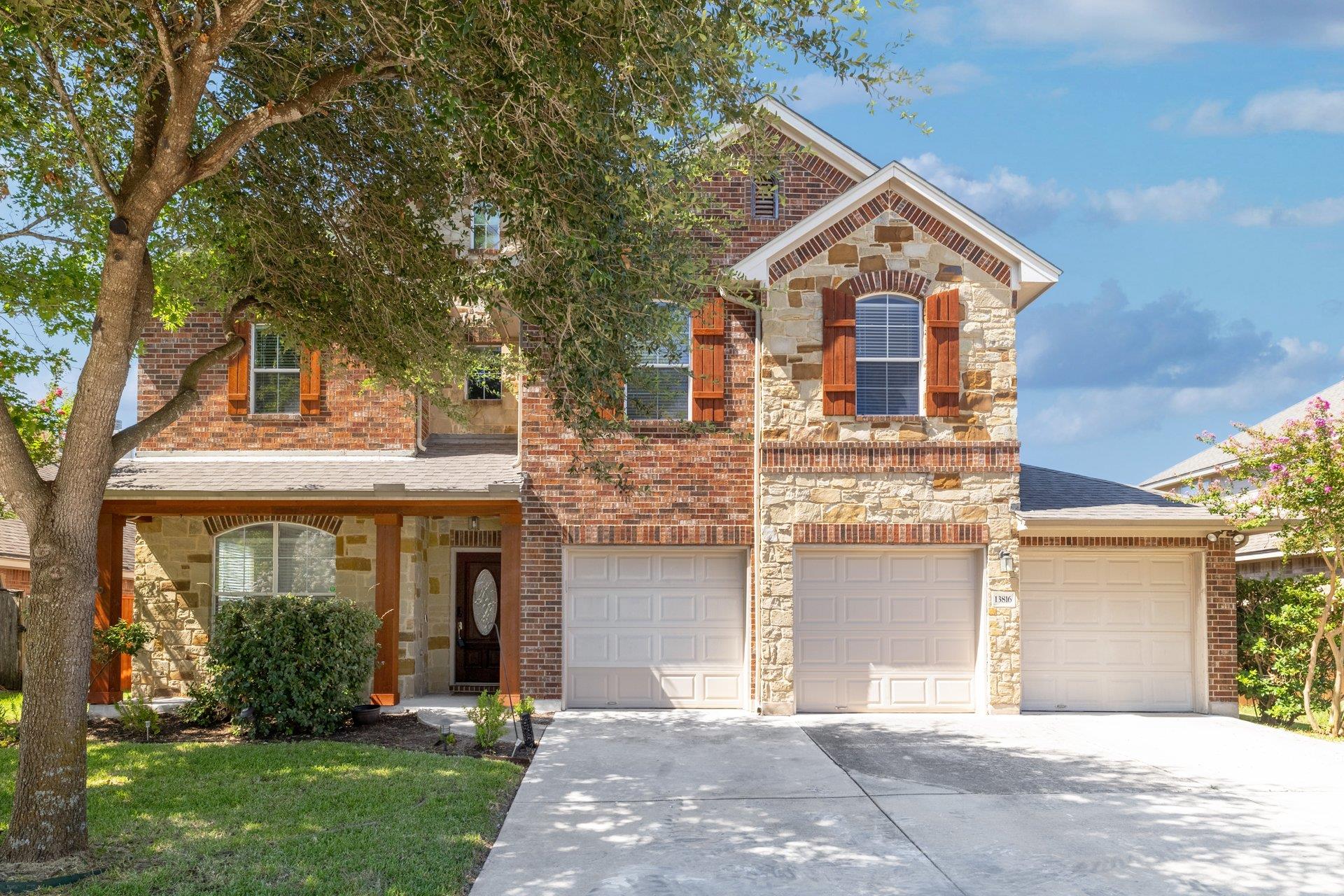 13816 Long Shadow DR