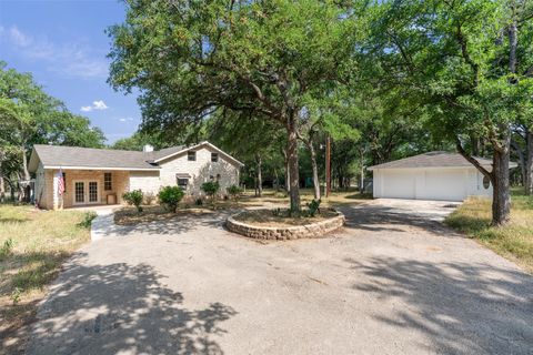 601 Deertrail DR San Marcos TX 78666
