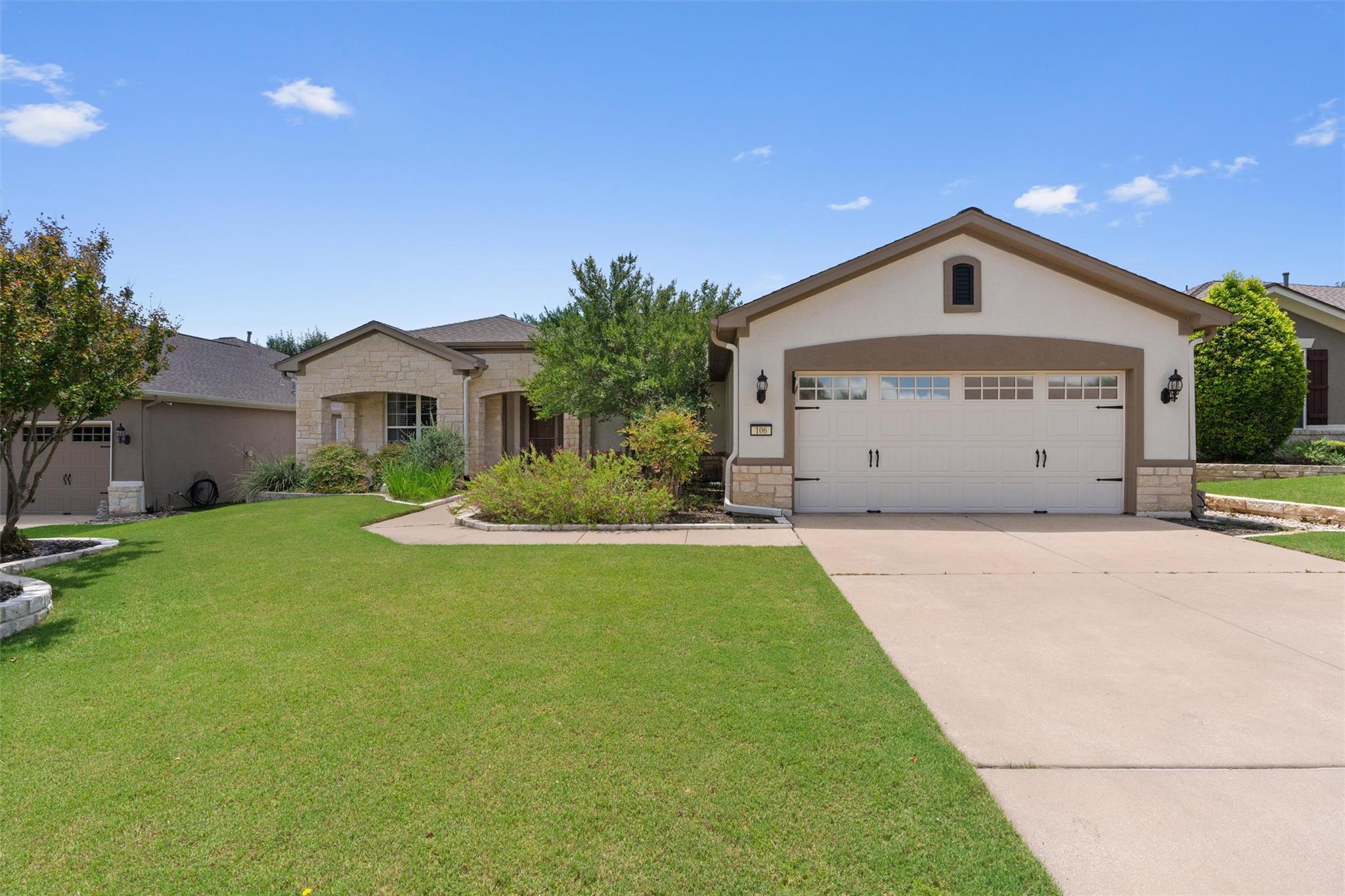 106 Angelina CV