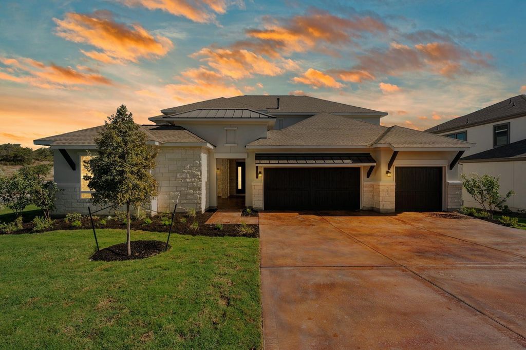 Photo for 601 Gunison DR, Lakeway, TX 78738 (MLS # 9486074)