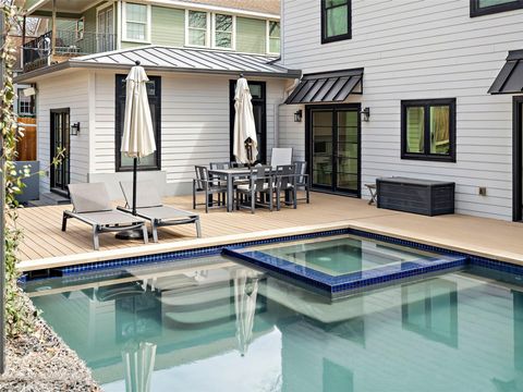 1004 Maufrais ST Austin TX 78703