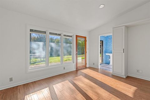 Tiny photo for 401 Battle Bend BLVD, Austin, TX 78745 (MLS # 3908993)