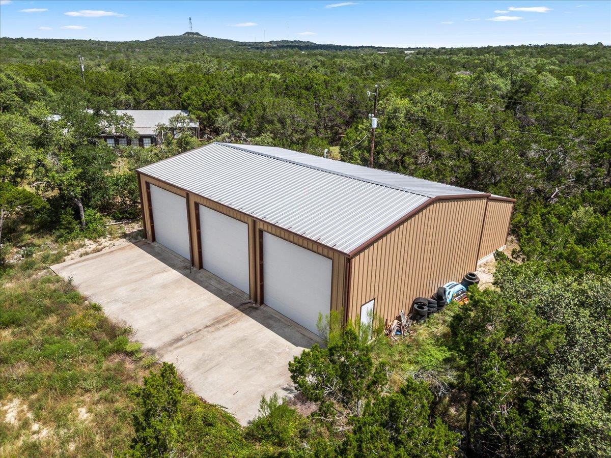 701 Old Oaks Ranch RD