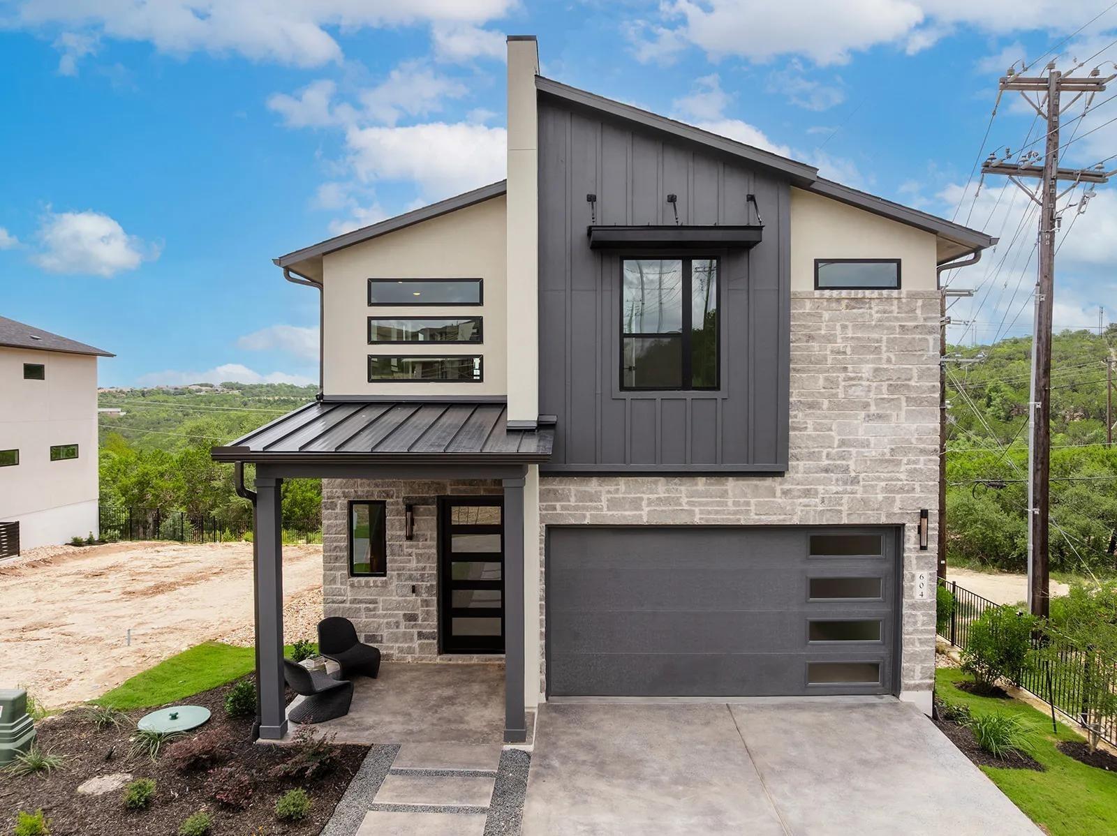 604 Grapeleaf DR