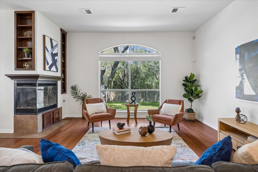 Photo of 1904 Creole DR, Austin, TX 78727 (MLS # 1573342)