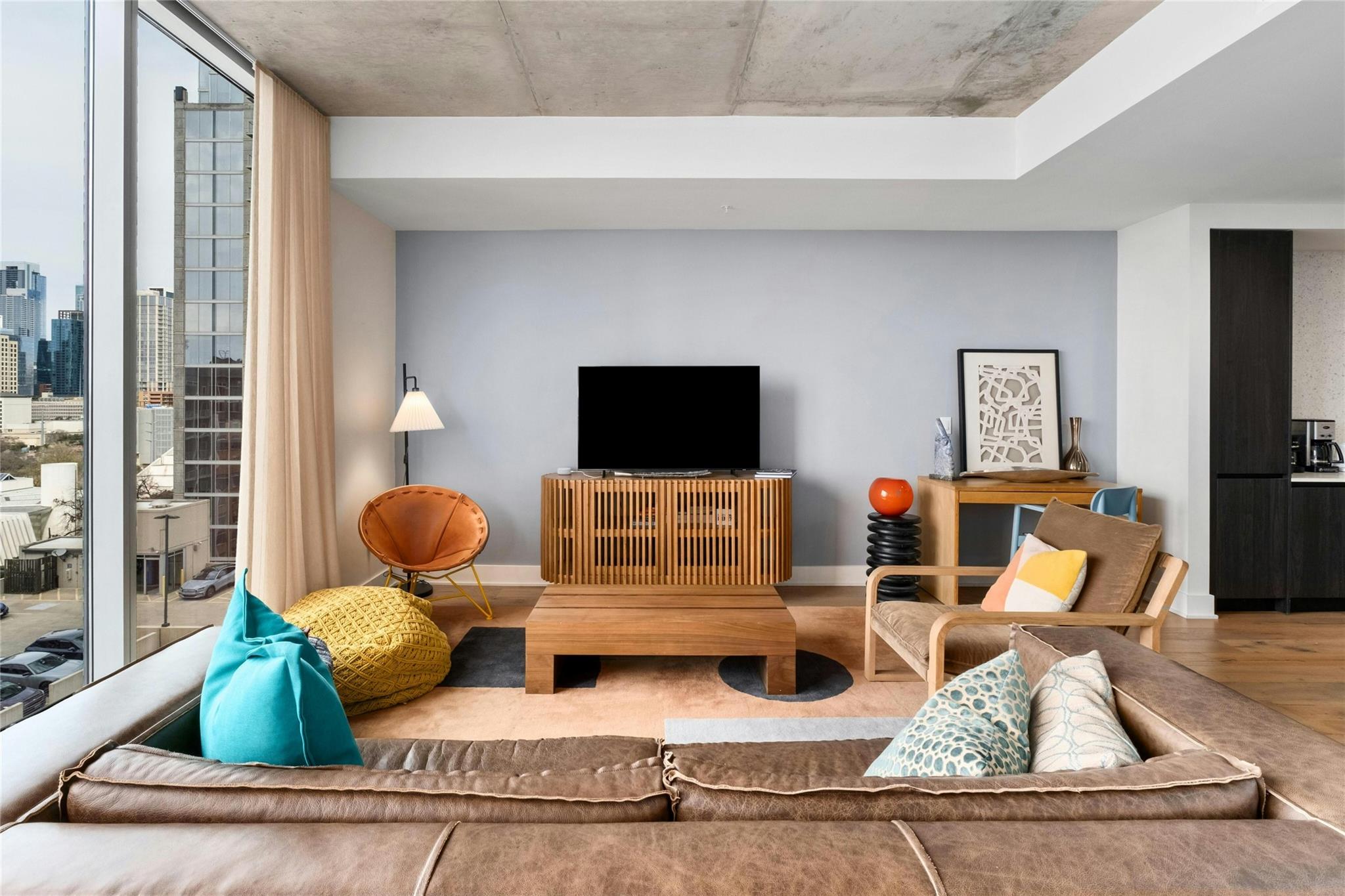 48 East Ave 1310