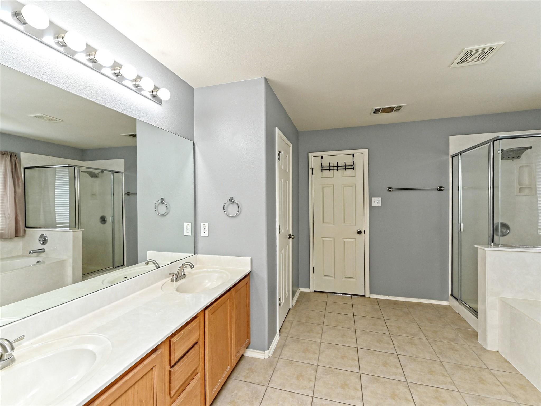 Hutto, Texas 78634, United States, 4 Bedrooms Bedrooms, ,3 BathroomsBathrooms,Residential,Pending,55079