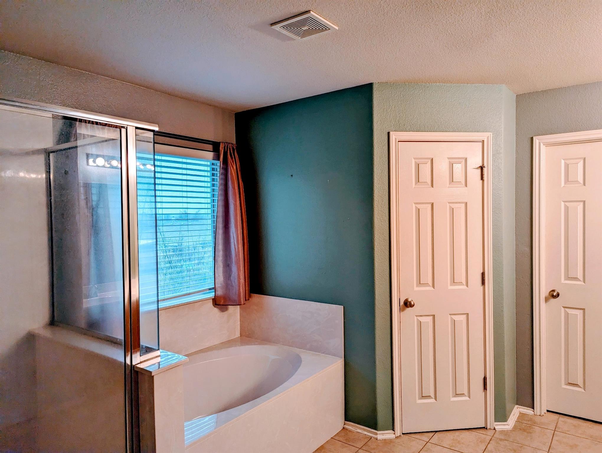 Hutto, Texas 78634, United States, 4 Bedrooms Bedrooms, ,3 BathroomsBathrooms,Residential,Pending,55079