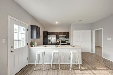 129 Vulcan DR Jarrell TX 76537