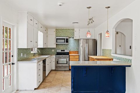 Tiny photo for 1502 Ridgehaven DR, Austin, TX 78723 (MLS # 2872112)