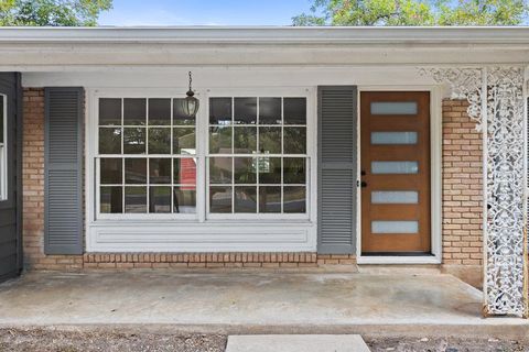 Tiny photo for 1502 Ridgehaven DR, Austin, TX 78723 (MLS # 2872112)