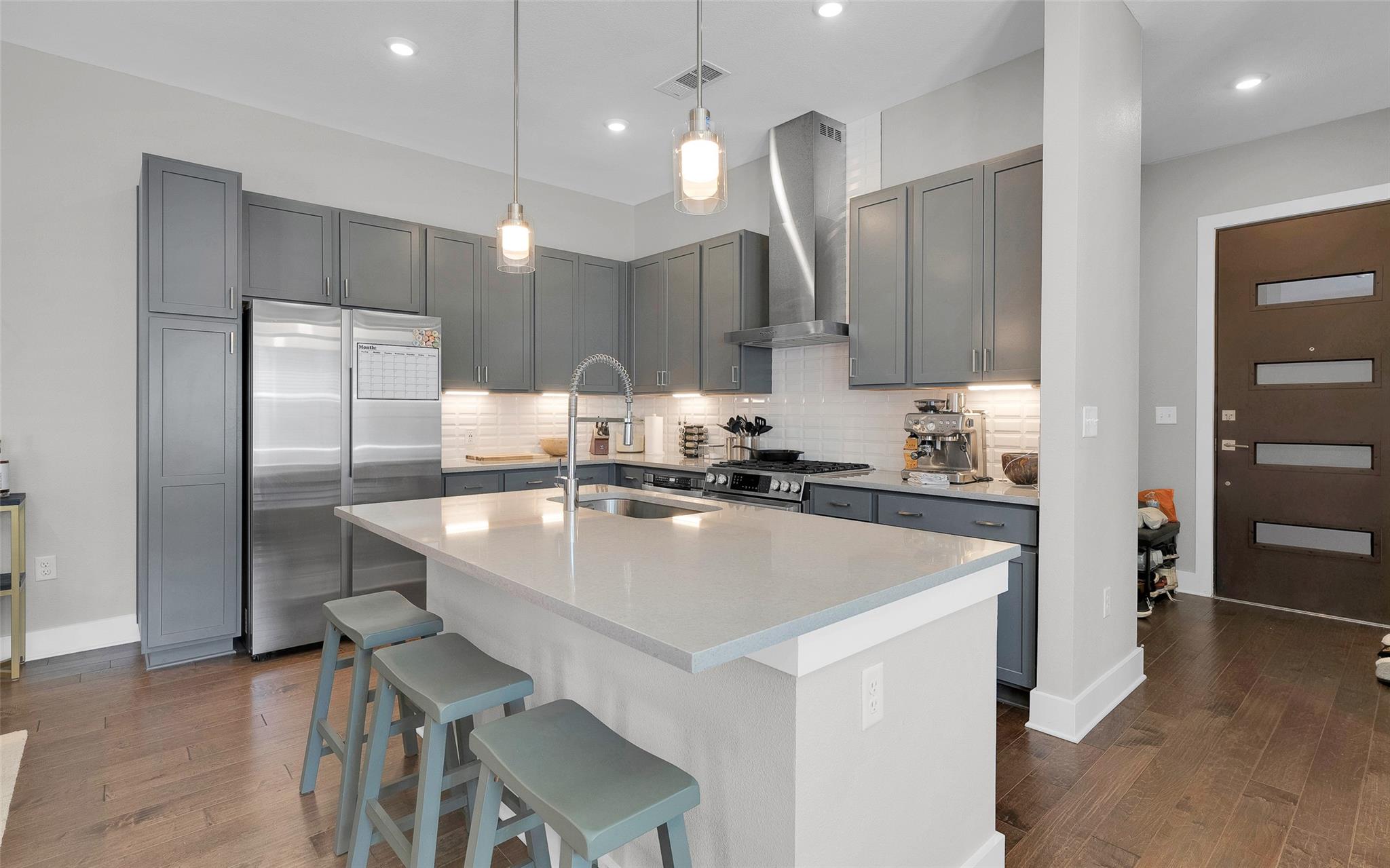 4325 Jackson Ave 2302