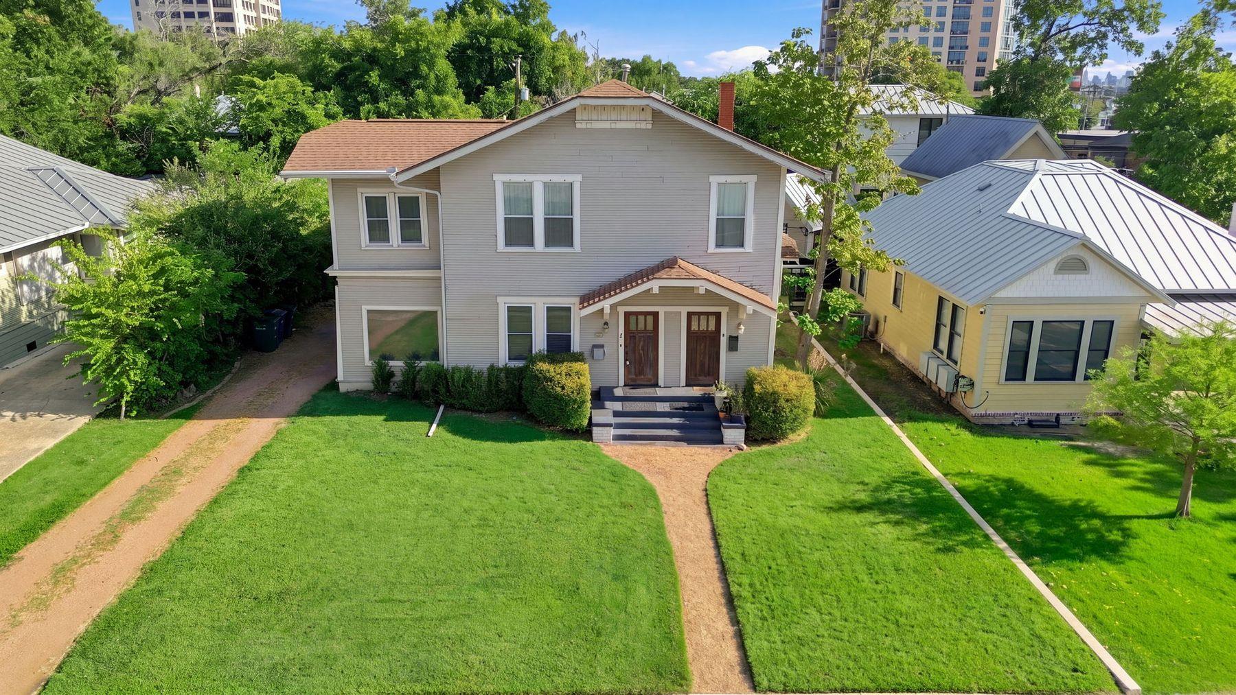 132 Perry CT