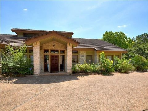 Photo of 205 Capri ST, Lakeway, TX 78734 (MLS # 7701625)