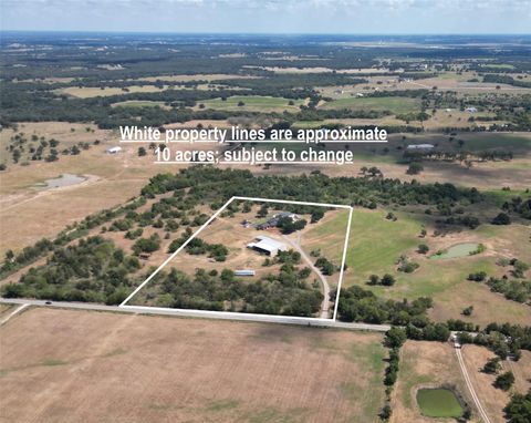 1124 County Road 301 Elgin TX 78621