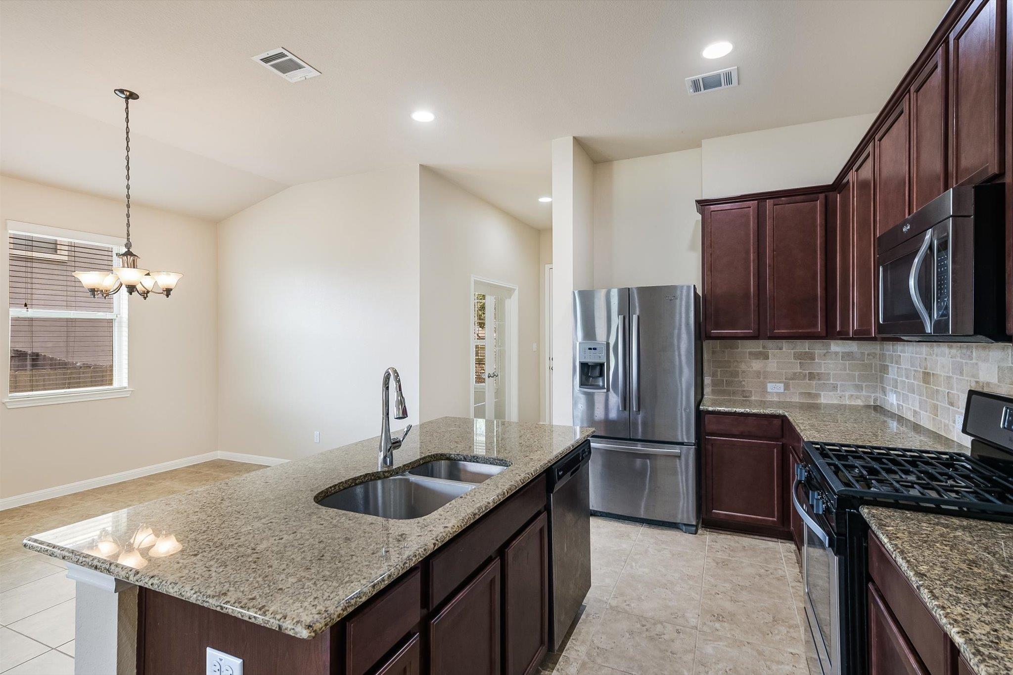 5652 Porano CIR