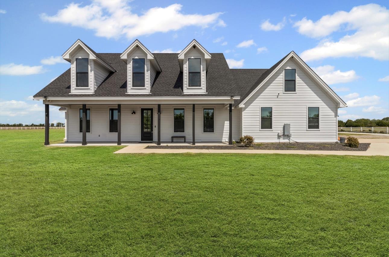 821 Silent Valley RD