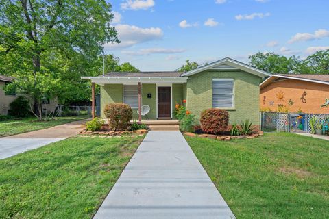 932 E 53 1/2 ST Austin TX 78751