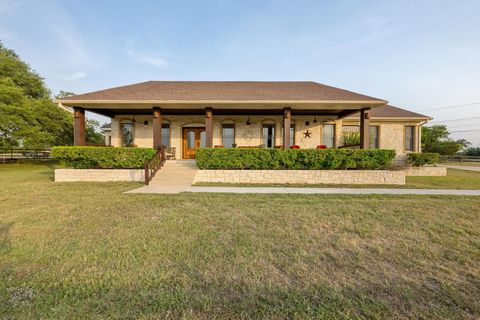 611 Post Oak DR B Dripping Springs TX 78620
