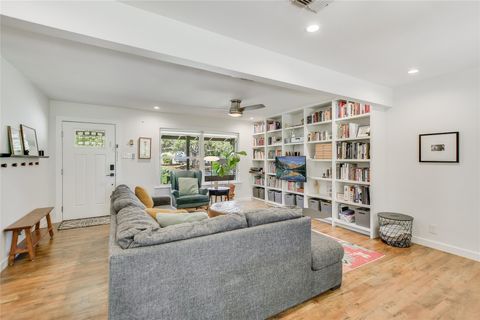 Tiny photo for 11903 Oak Haven RD, Austin, TX 78753 (MLS # 2114072)