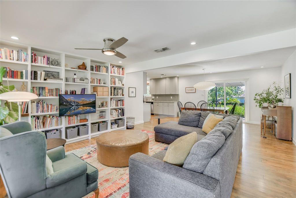 Photo for 11903 Oak Haven RD, Austin, TX 78753 (MLS # 2114072)