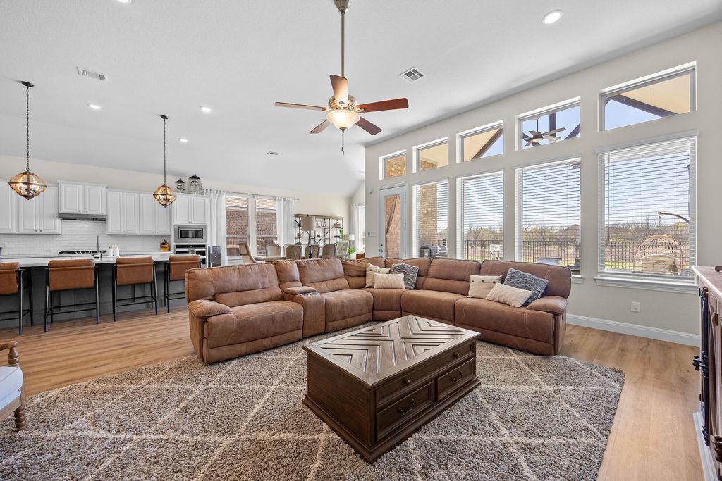 4137 Brean Down RD