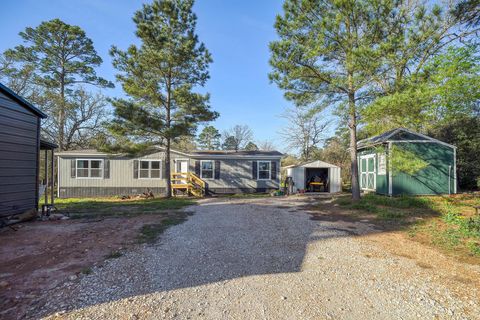 Photo of 235 Pinehill DR, Bastrop, TX 78602 (MLS # 8085191)