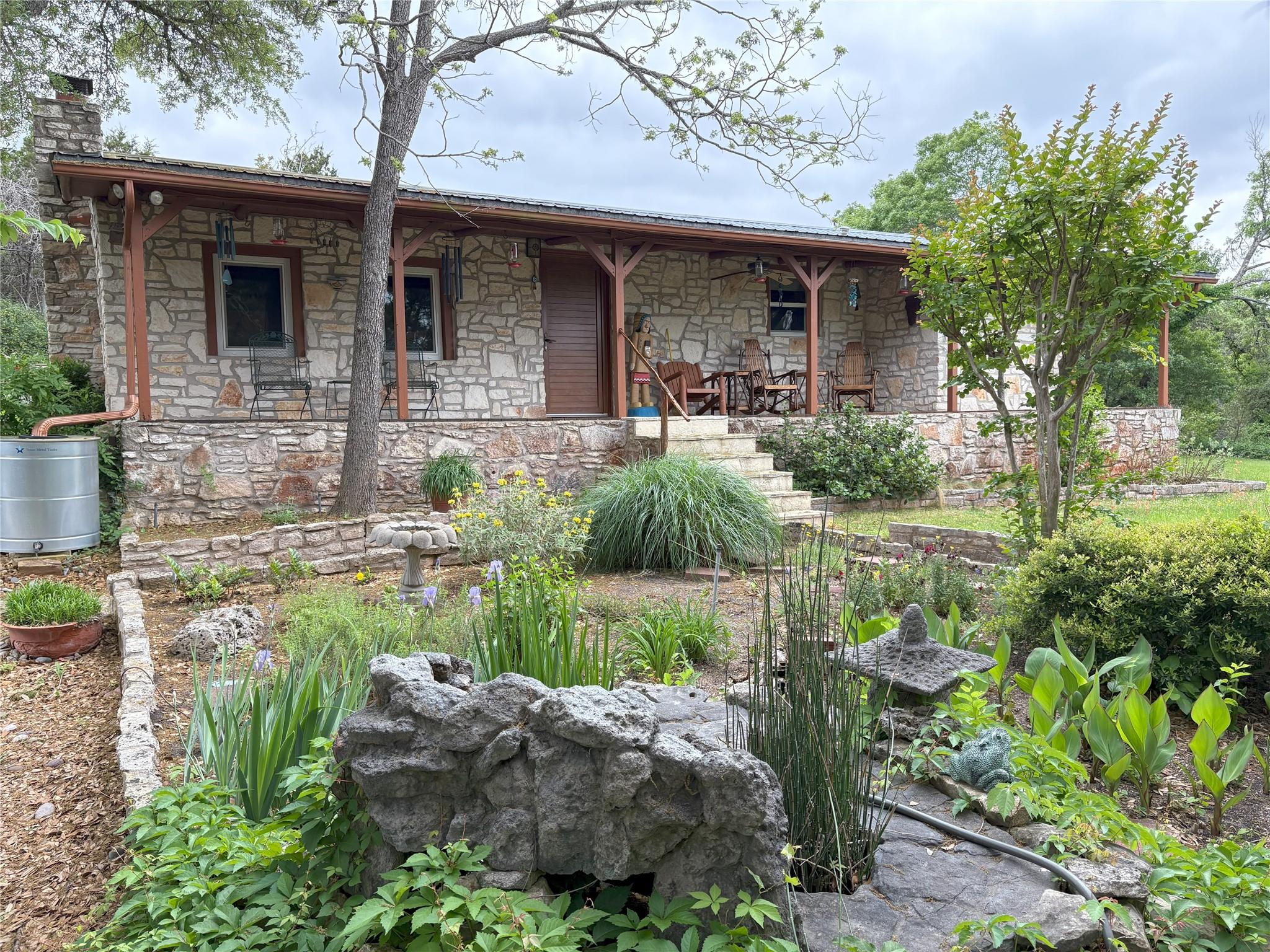 525 Plant Lady LN