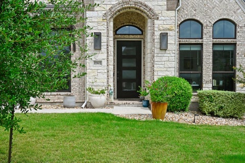 Tiny photo for 17802 Dufour DR, Austin, TX 78738 (MLS # 3240738)
