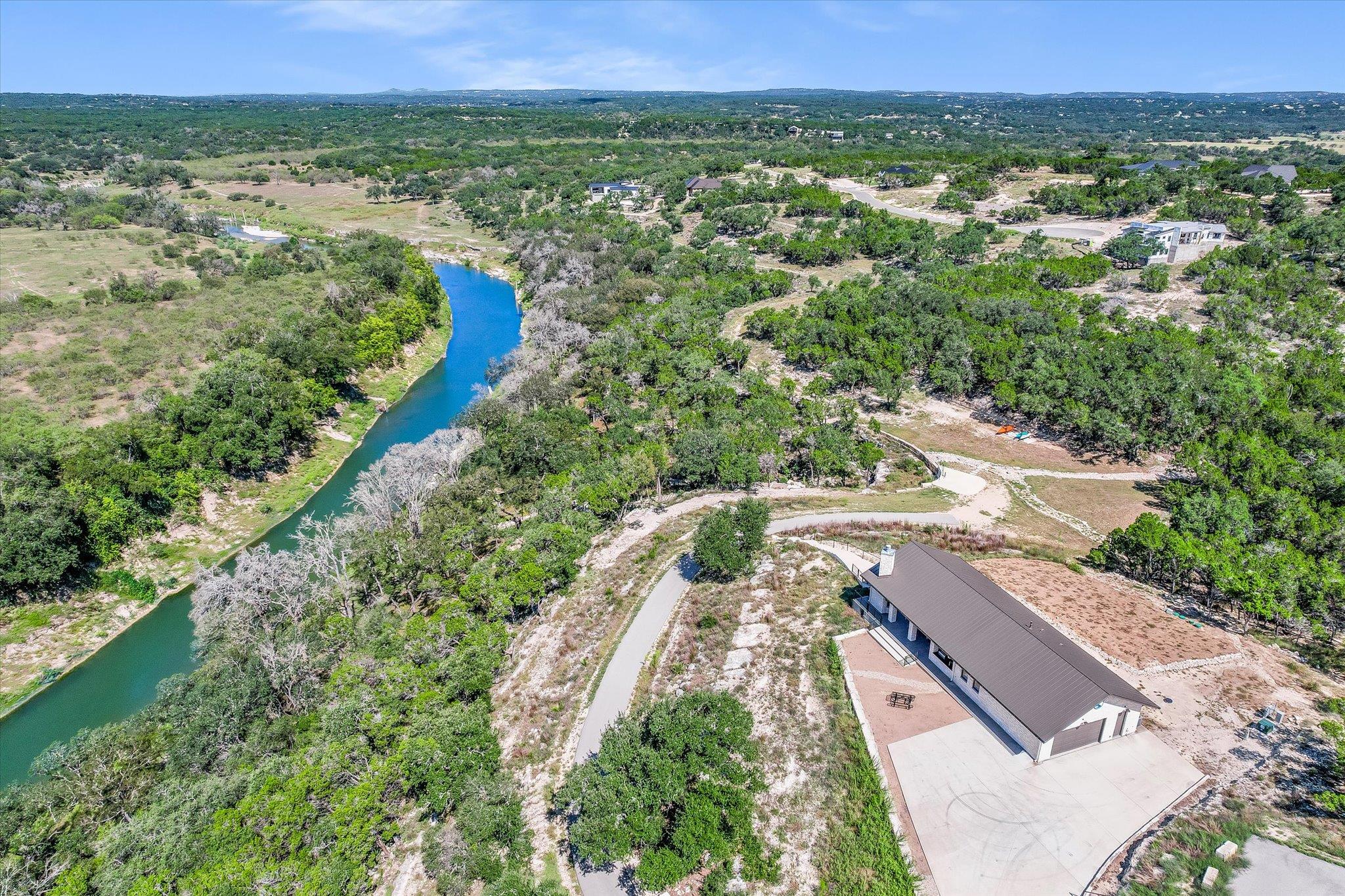 2038 Paradise PKWY